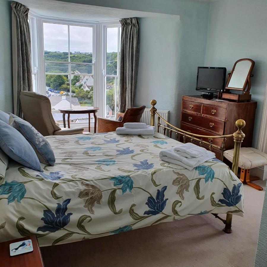 Pendyffryn Manor Bed & Breakfast Little Haven Exterior photo