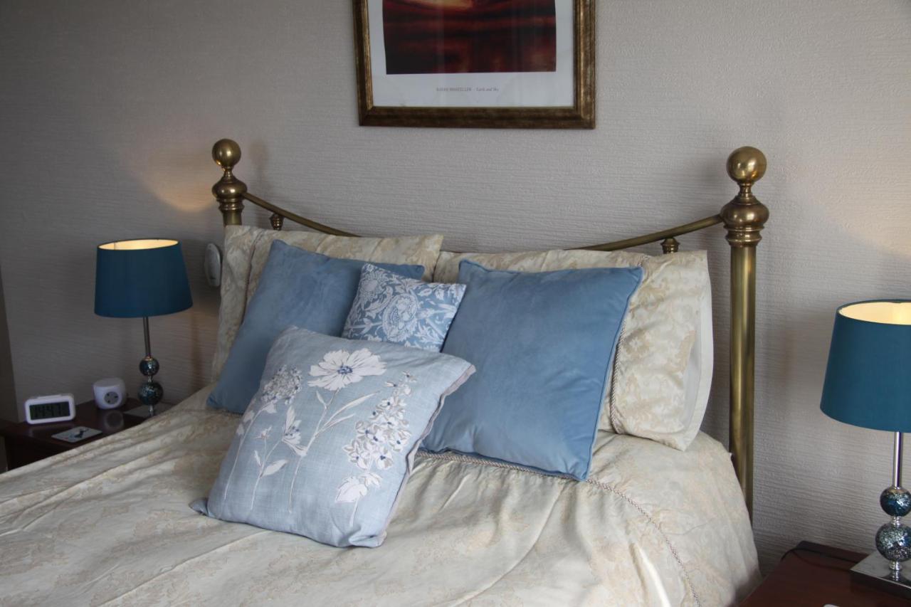 Pendyffryn Manor Bed & Breakfast Little Haven Exterior photo