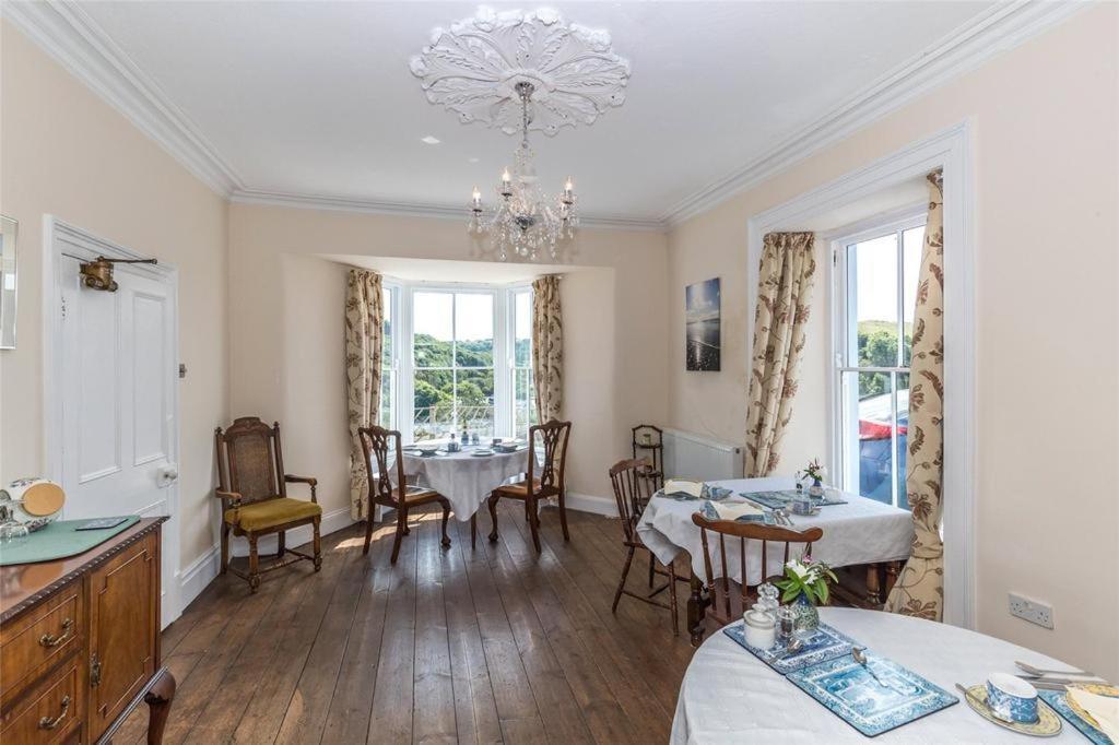 Pendyffryn Manor Bed & Breakfast Little Haven Exterior photo